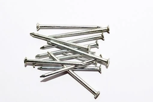 nails